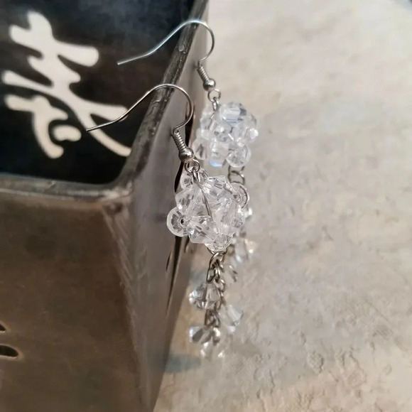 Handcrafted Swingy Diva Clear Glass Bicone Beads Baroque Dangle Earrings - Picture 3 of 4